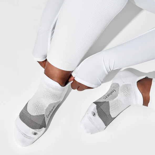 Feetures - Elite Light Cushion No Show Socks